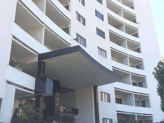 2nd image of 7250 Franklin Ave Floor 5