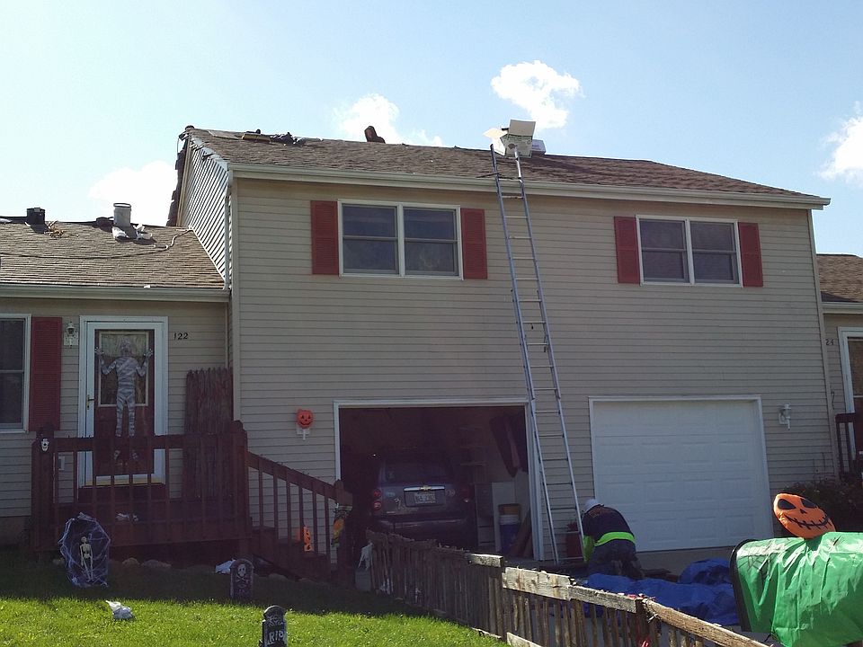 122 Village Court new roof