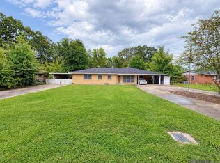 4453 Gibbens Payne Ave, Baker, LA 70714