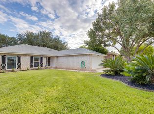 114 High Oak, Universal City, TX 78148