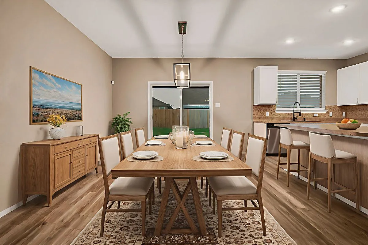 4 bed, 2.0 bath, 1843 sqft, $2,250 — Photo 4