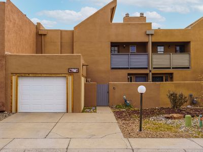 717 Candelaria Rd NW APT C, Albuquerque, NM, 87107
