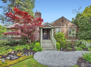 244 Lake Sammamish Pkwy SE, Sammamish, WA