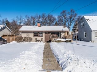 28W716 Main St, Warrenville, IL 60555