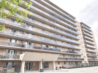 100 Dundalk Dr S #107, Toronto, ON M1P 4V2