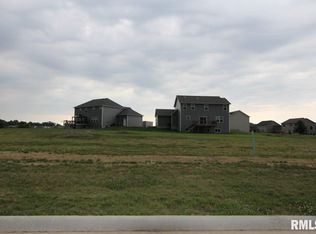 7100 N Water Oak Dr, Edwards, IL