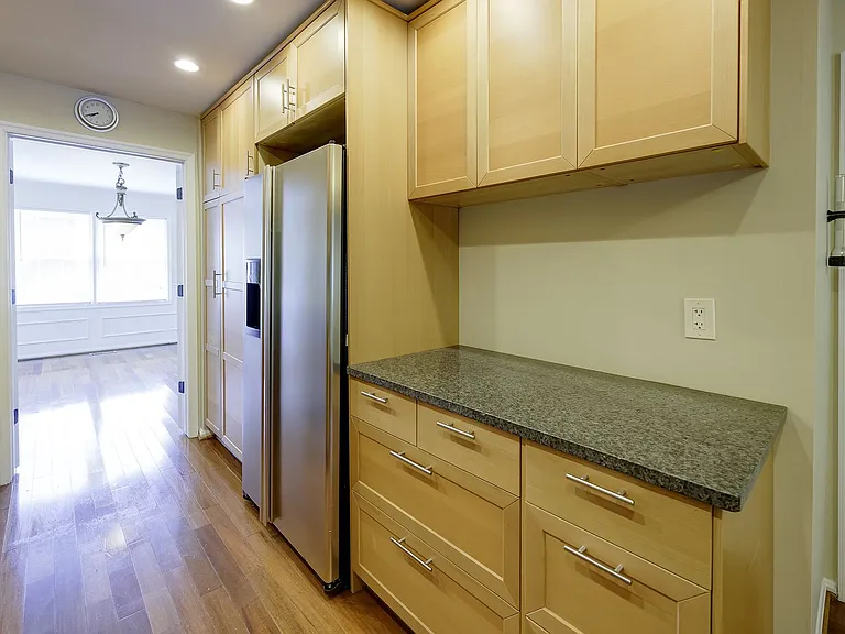 7518 Westlake Ter — Photo 26