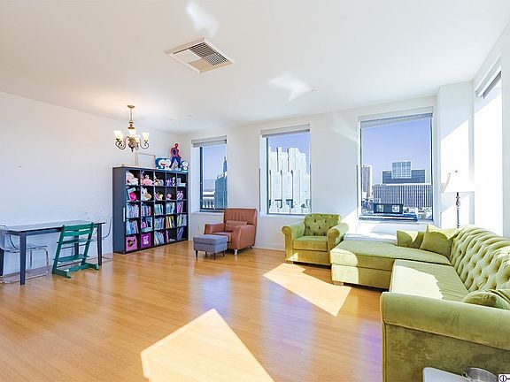 5th image of 3810 Wilshire Blvd APT 1207