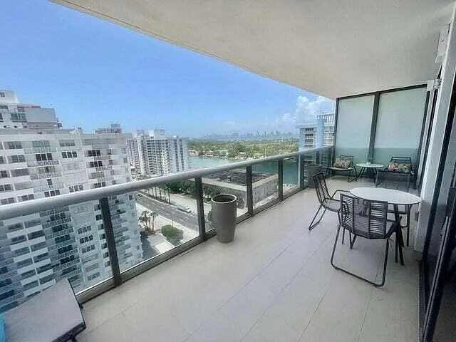 5875 Collins Ave #1606 — Photo 9