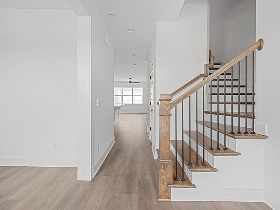 3rd image of 204 Fletchers Way