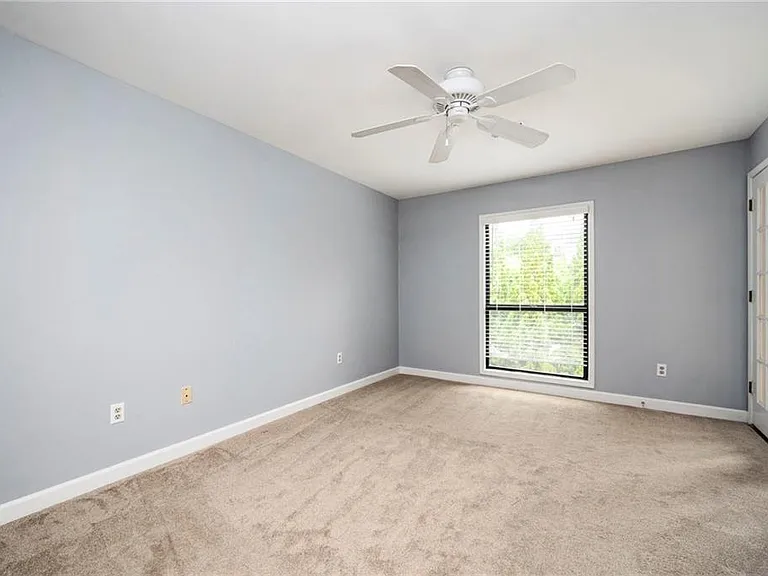 3203 Lenox Rd NE #28 — Photo 21