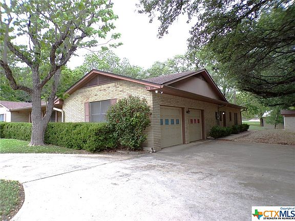 2nd image of 822 Estate Dr