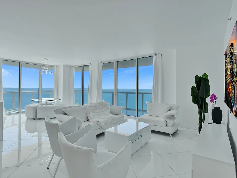 6365 Collins Ave #A2403