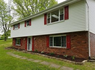 295 Deerfield Rd, Washington, PA 15301