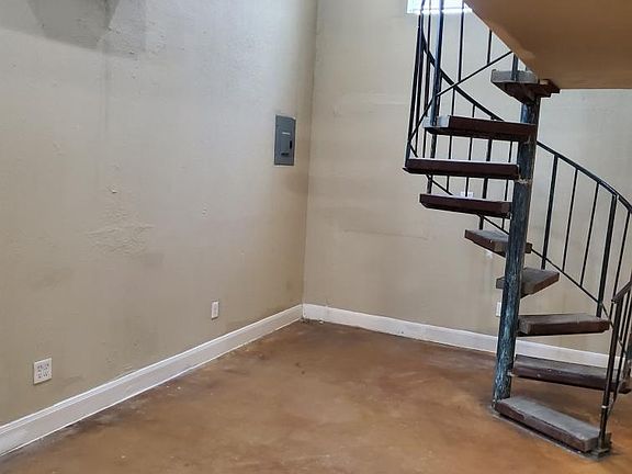 2nd image of 1871 Kendalia Ave #B