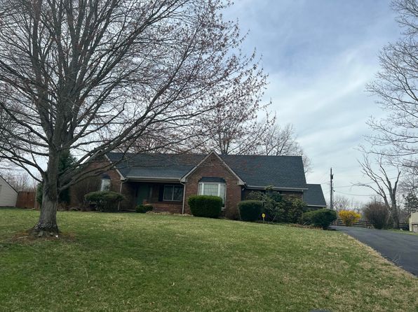 222 Peachbloom Cir, Berea, KY 40403