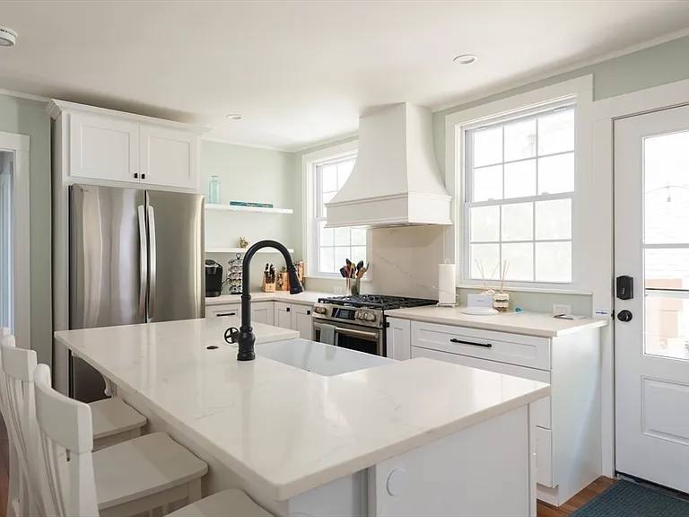 16 Jefferson Shores Rd — Photo 21