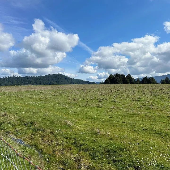 2nd image of 720 Dinsmore Ranch Rd #A