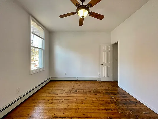 Rented by Oxford Property Group | media 11