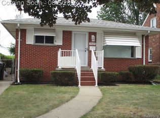 7127 Buckingham Ave, Allen Park, MI 48101