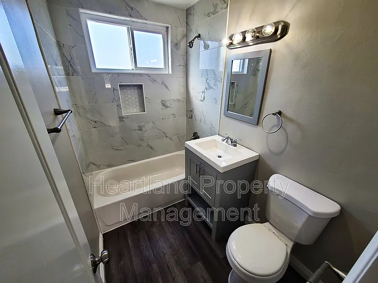 4162 51st St #4 — Photo 6