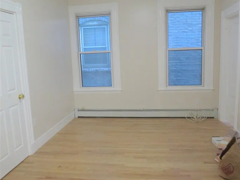 90 Norfolk St #5 — Photo 8