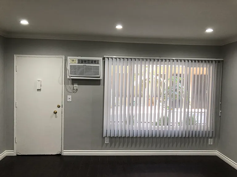 822 N Mariposa Ave — Photo 9