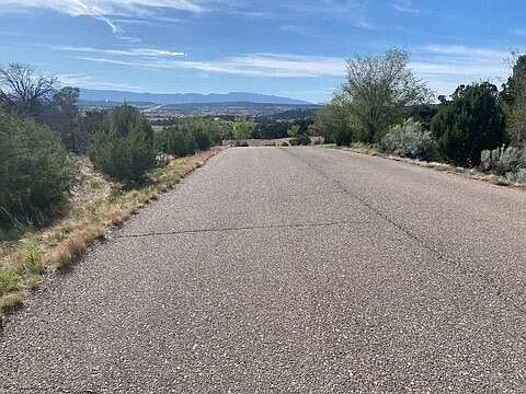 5th image of 36 Camino Coyote