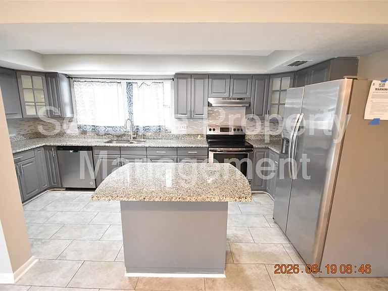 3273 Harbor Lake Dr — Photo 14