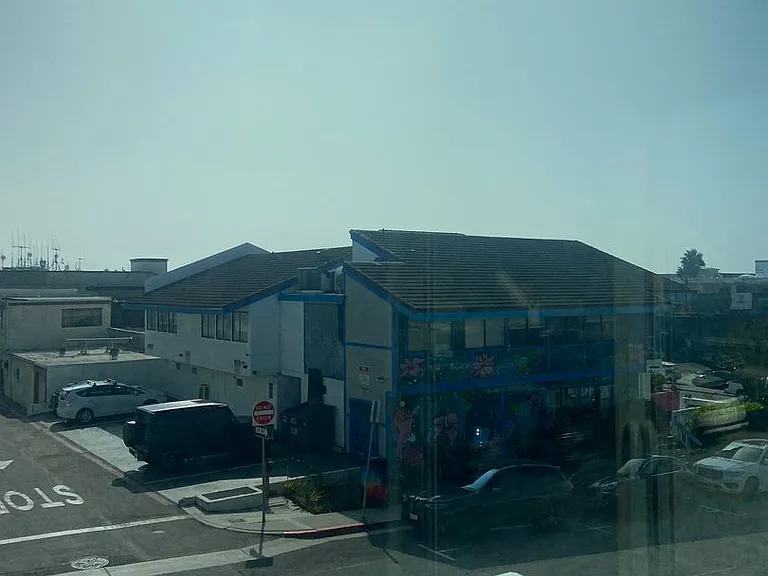 131 10th St — Photo 9