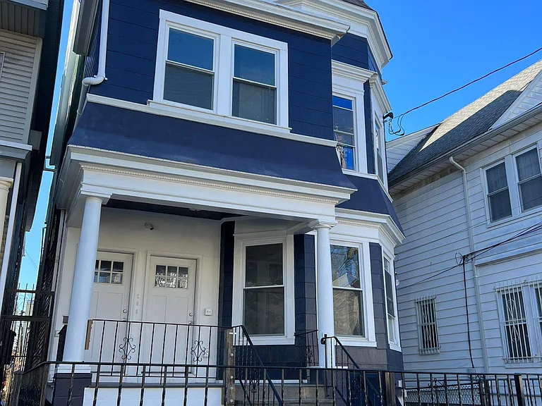 56 Irving St #1 — Photo 4