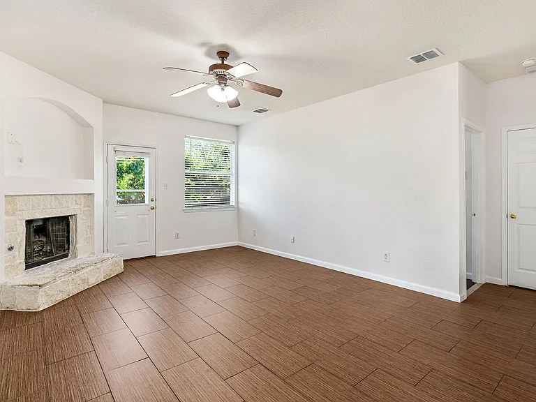 9001 Belvedere Dr — Photo 6