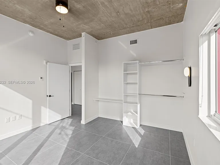 315 NW 32nd St #101 — Photo 13
