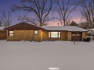 2008 Dorwood Dr, South Bend, IN 46617