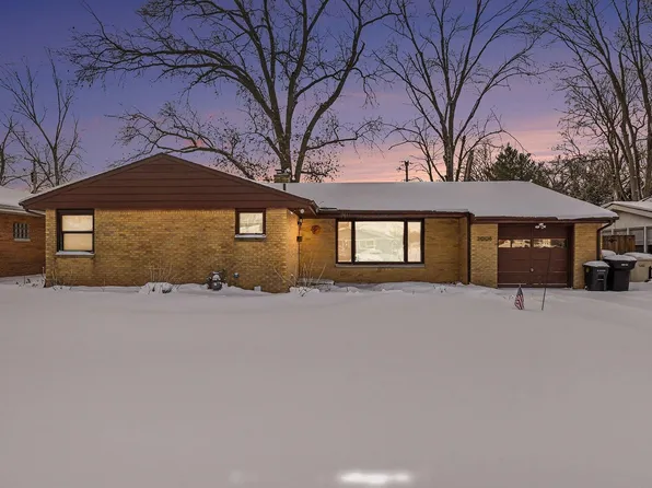 2008 Dorwood Dr, South Bend, IN 46617