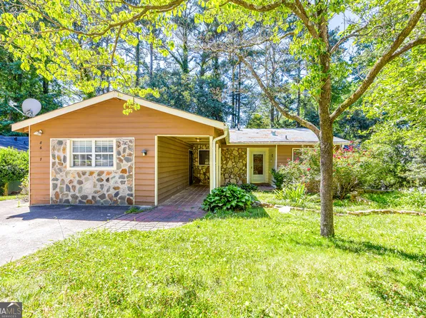 8657 Woodside Ln, Jonesboro, GA 30238