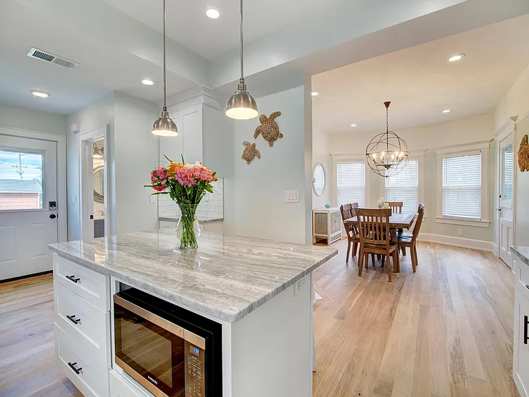 301 Atlantic Ave — Photo 8