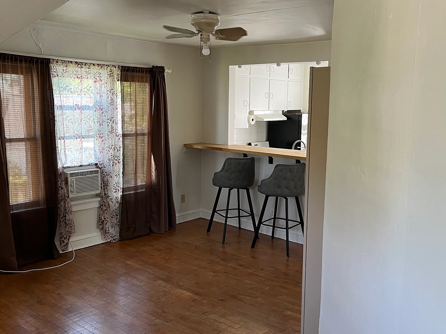 1 bed, 700 sqft, $895 — Photo 4