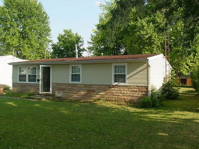 1st image of 265 E Farming St