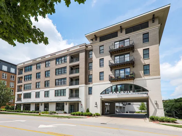 940 Maple Ave APT 313, Downers Grove, IL 60515