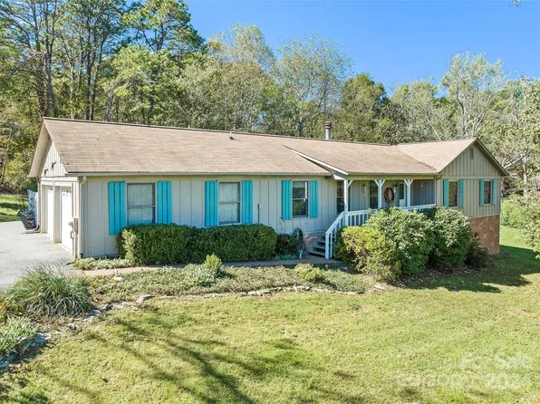 553 Nellie John Dr, Clyde, NC 28721