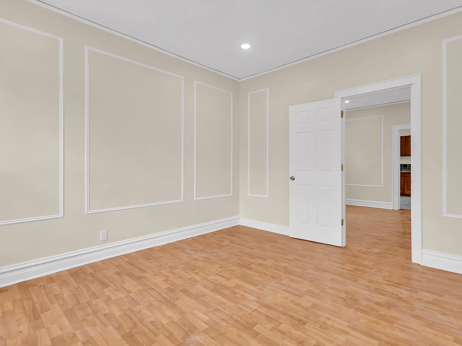 2 bed, $2,450 — Photo 3