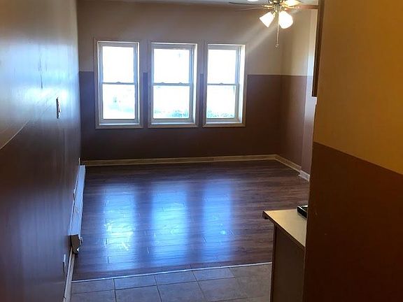 3rd image of 2624 N Milwaukee Ave APT 307