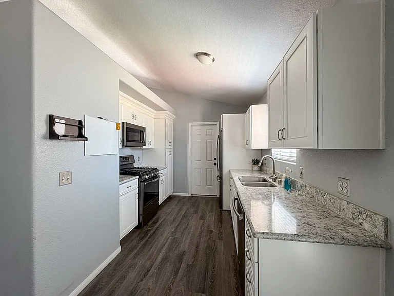 6926 N Star Ave #29 — Photo 8