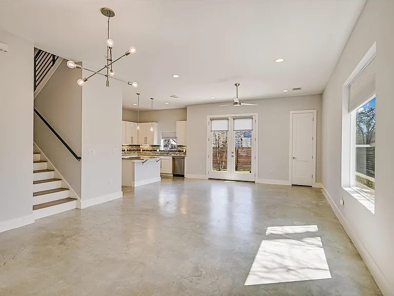 1131 Mason Ave #A — Photo 5