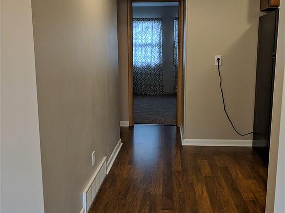 5th image of 2118 Nebraska St APT 5