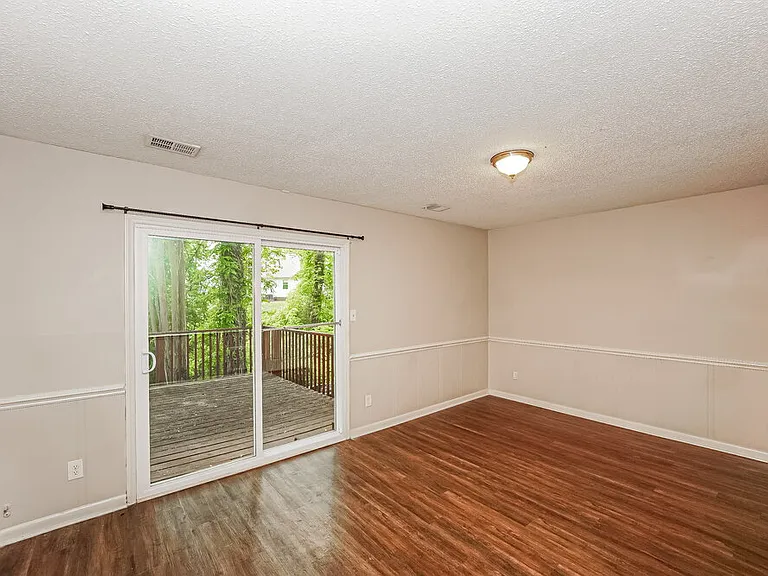 8504 Beechbrooke Rd — Photo 10