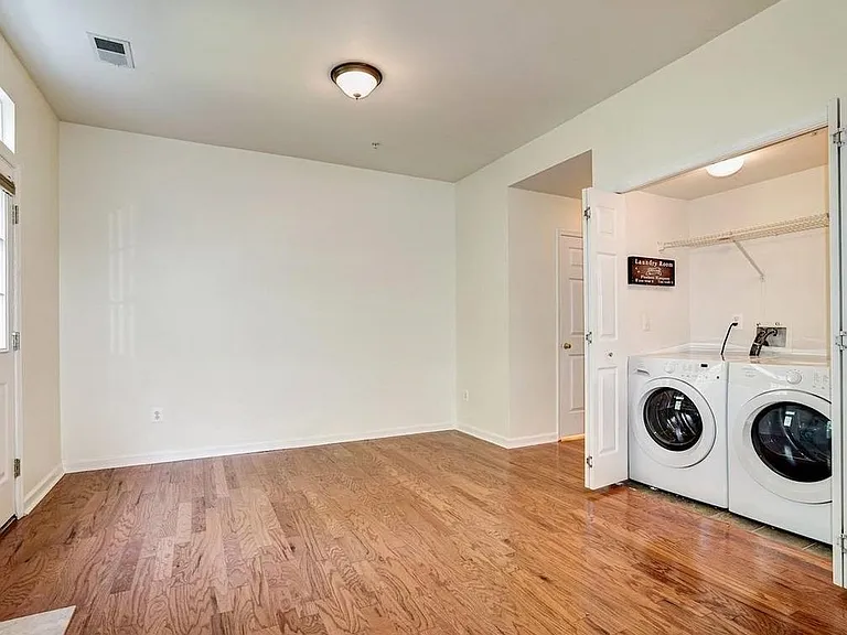 2987 Huntington Grove Sq — Photo 5
