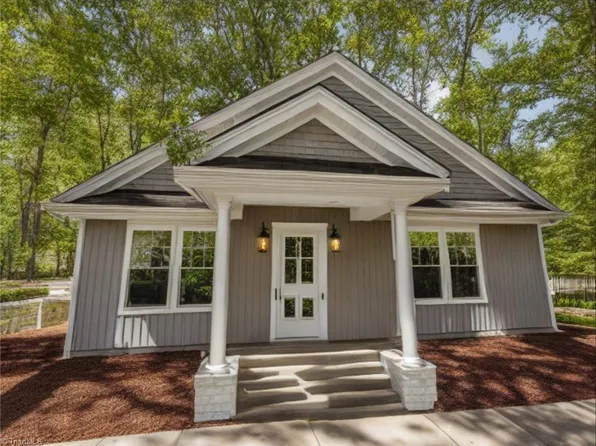 621 Chief Martin St, Madison, NC 27025