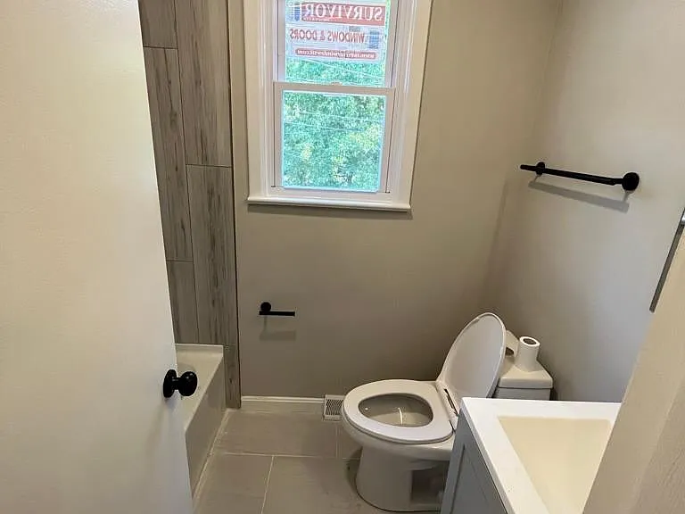 119 Charles Pl — Photo 16